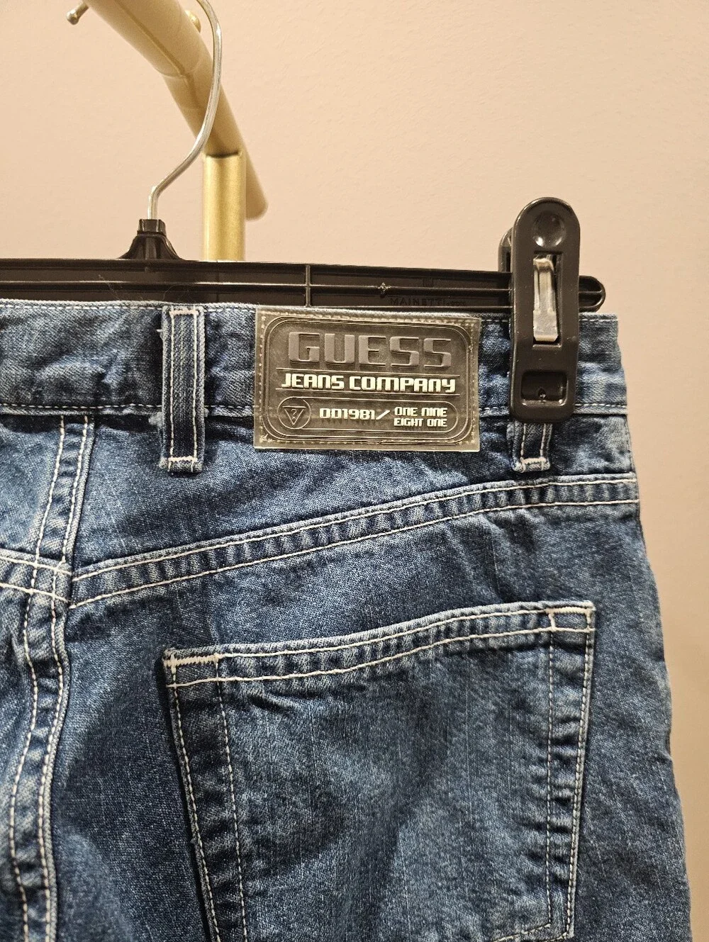 Vintage Guess Low Rise Women’s Ombre Blue Denim Jeans